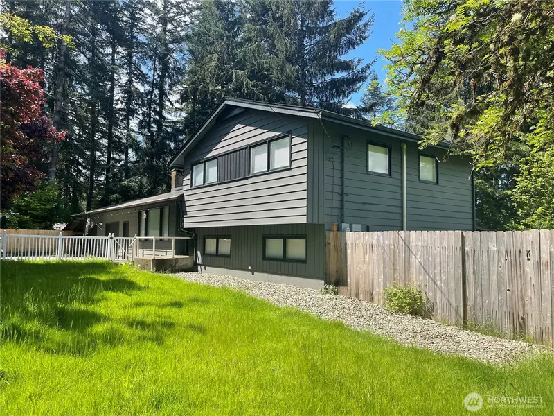 31 Evergreen LOOP, Forks, WA 98331