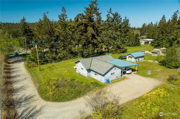 Oak Harbor, WA 98277,900 NE 24th Lane