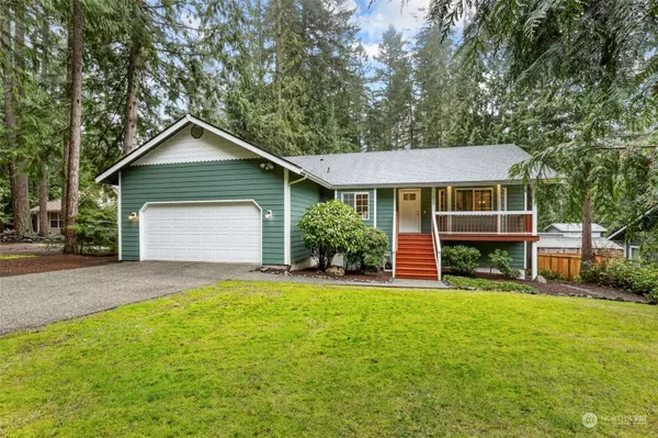 72 Sayward LN, Port Ludlow, WA 98365