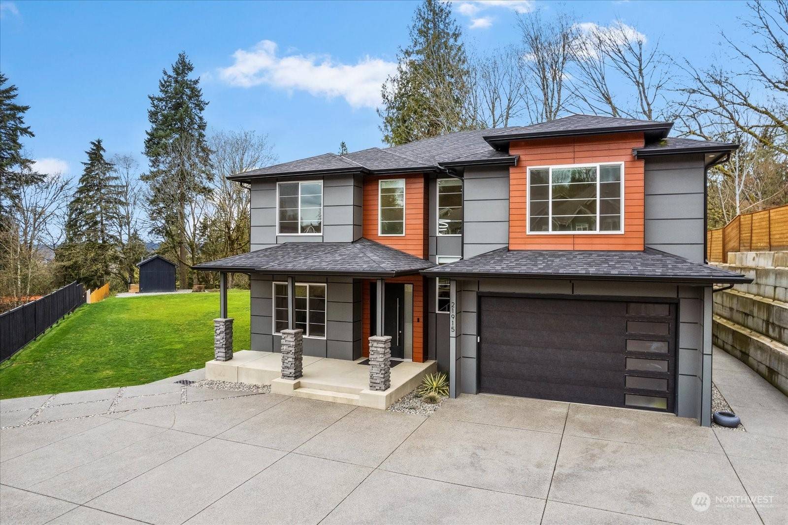 21915 99th PL S, Kent, WA 98031