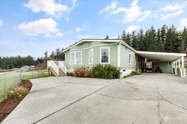 41 E Green Valley RD, Oak Harbor, WA 98277