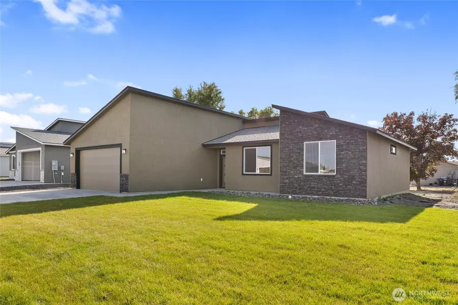 522 S Dorsing ST, Moses Lake, WA 98837