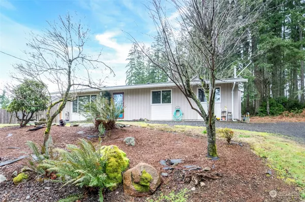 4694 Aiken RD SE, Port Orchard, WA 98366