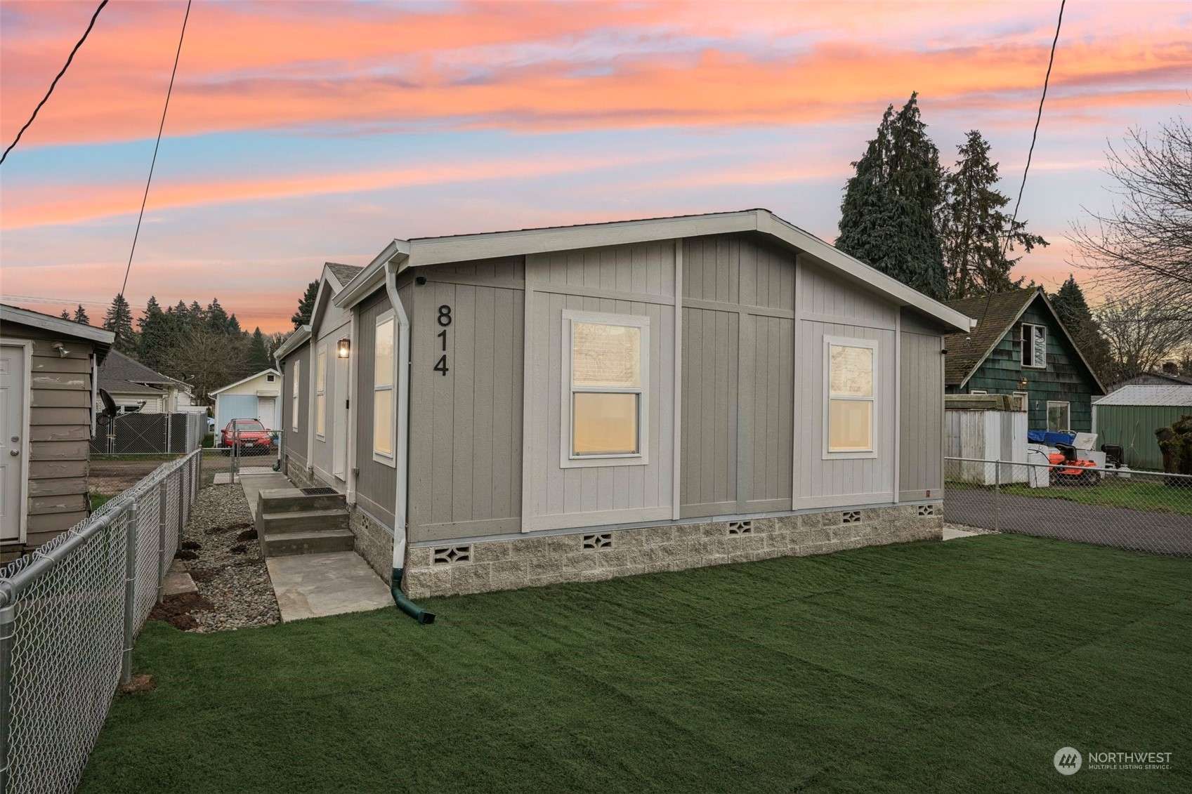 Charming One-Level Ranch Home in Kelso, WA: A Perfect Blend of Comfort and Convenience