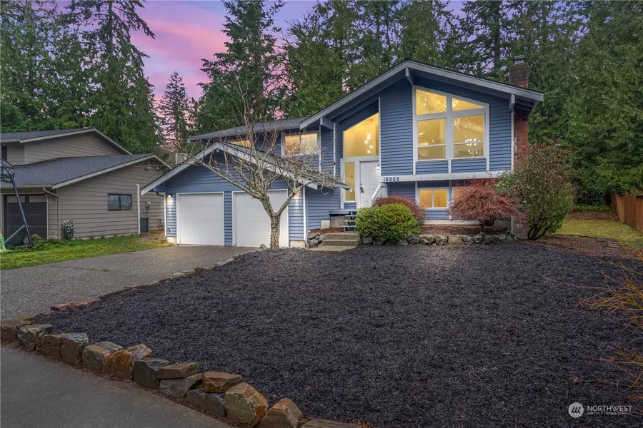18505 132nd PL SE, Renton, WA 98058