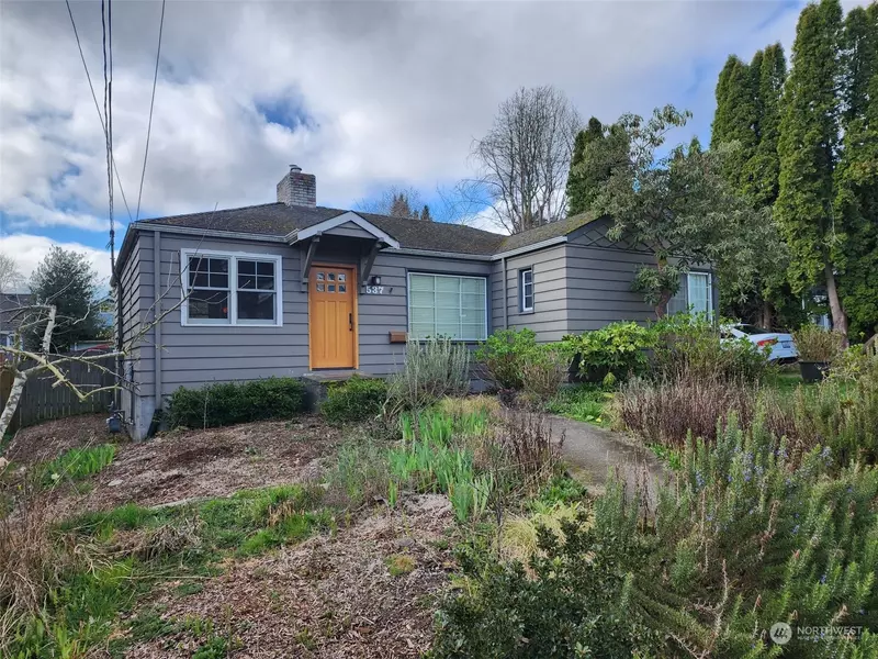 537 N 70th ST, Seattle, WA 98103