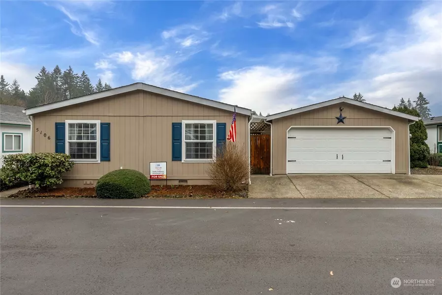 5106 W Gray Sea Eagle LN SW, Tumwater, WA 98512