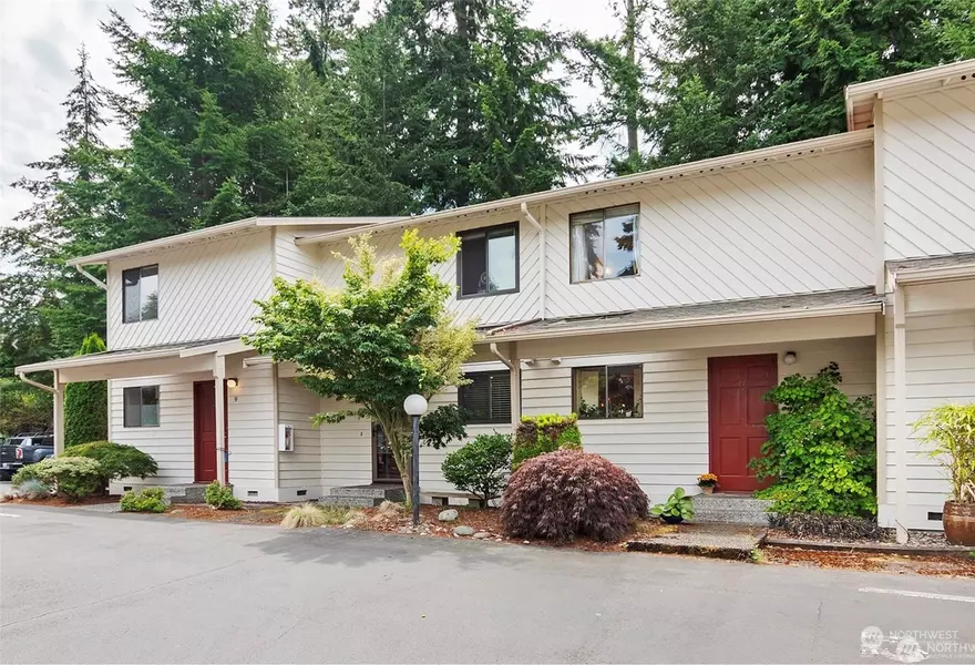 22906 Edmonds Way #11, Edmonds, WA 98020