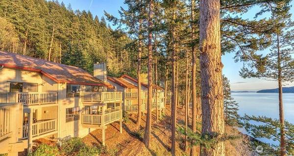 2087 Rosario RD, Orcas Island, WA 98245