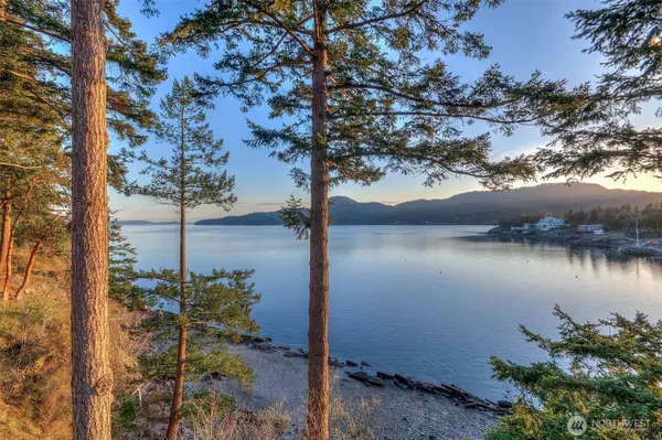 2087 Rosario RD, Orcas Island, WA 98245