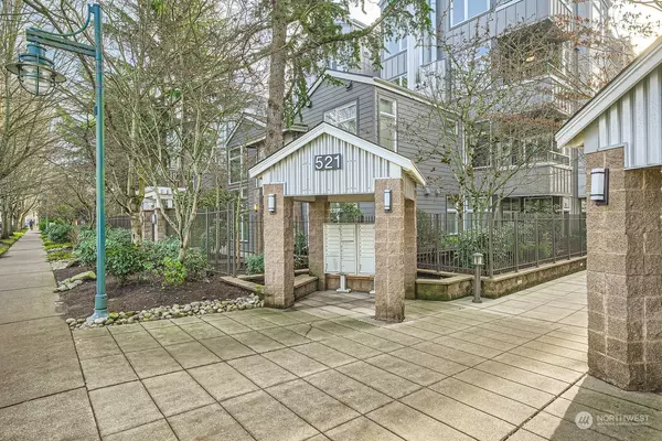 521 7th AVE #305, Kirkland, WA 98033