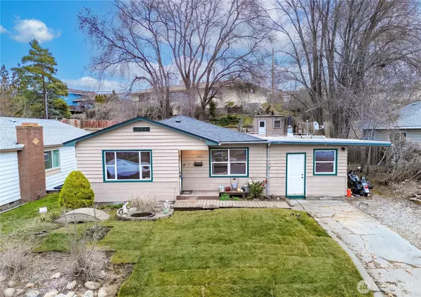 1025 S Grant ST, Moses Lake, WA 98837