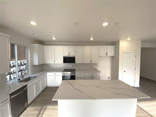 Lake Stevens, WA 98258,10412 103rd CT SE #SW 23