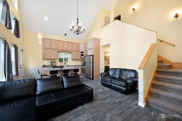 Deming, WA 98244,7548 Olsen DR
