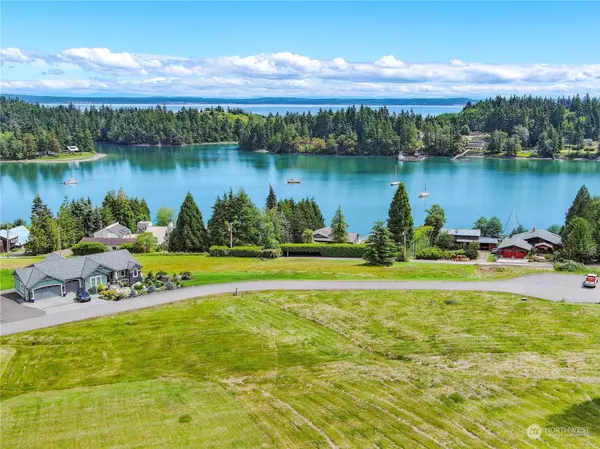 140 Harolds Hollow, Port Ludlow, WA 98365