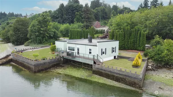 619 SW Bay ST, Port Orchard, WA 98366