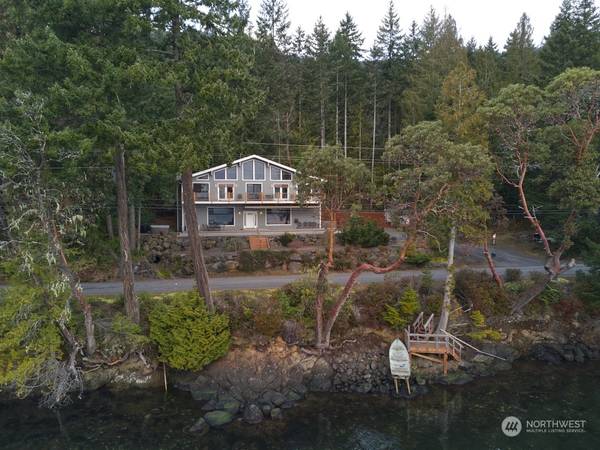 400 Seal Rock RD, Brinnon, WA 98320