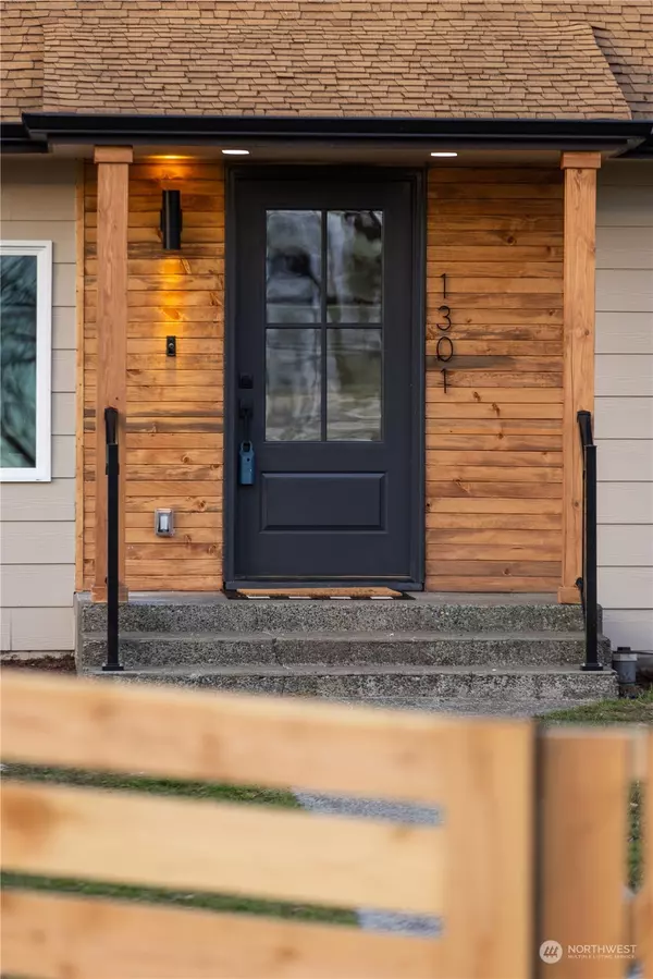 1301 Browns Point Blvd, Tacoma, WA 98422