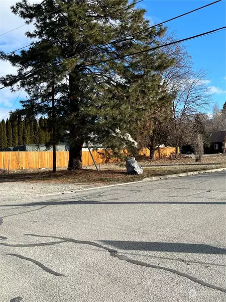 103 E 7th ST, Tonasket, WA 98855