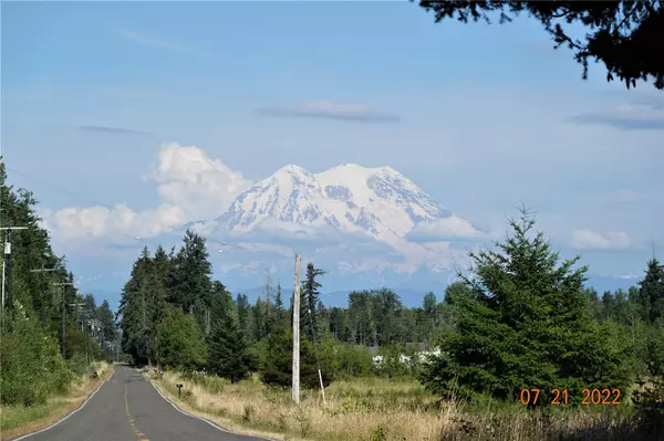 14040 Old Farm LN SE, Yelm, WA 98597
