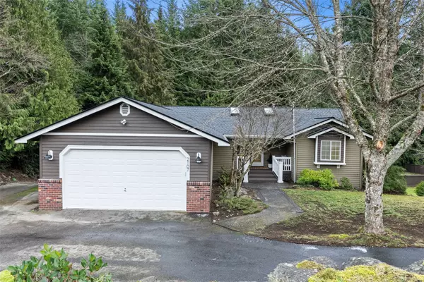 2107 E Dunrobin LN, Port Orchard, WA 98366