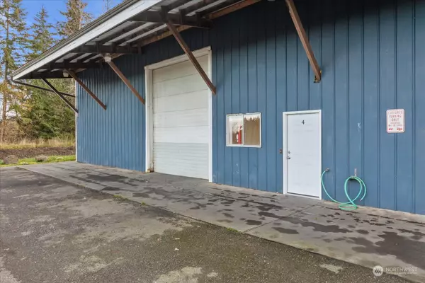 Port Angeles, WA 98362,2450 W Hwy 101 #A