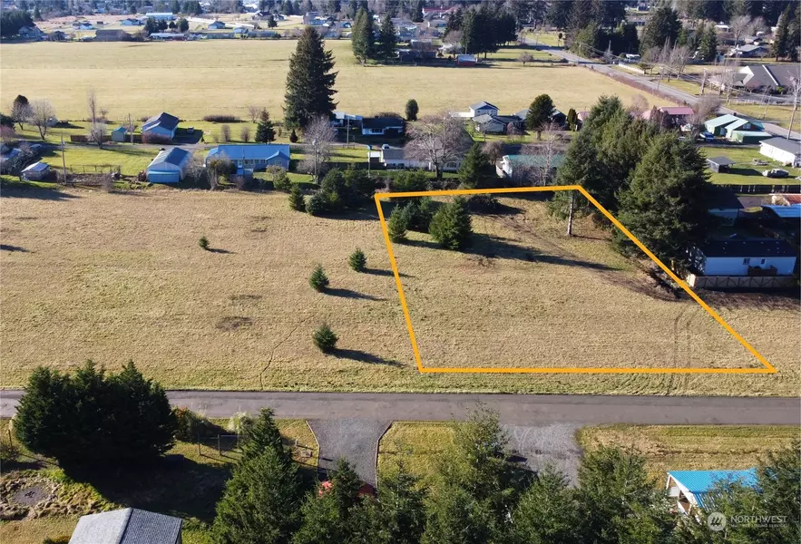 9992 Two Cousins DR, Forks, WA 98331