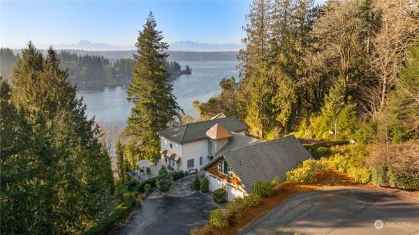 3585 Sulphur Springs Lane, Bremerton, WA 98310