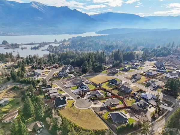 189 NW Falcon CT, Stevenson, WA 98648