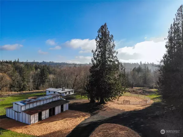 41 E Agate Loop RD, Shelton, WA 98584