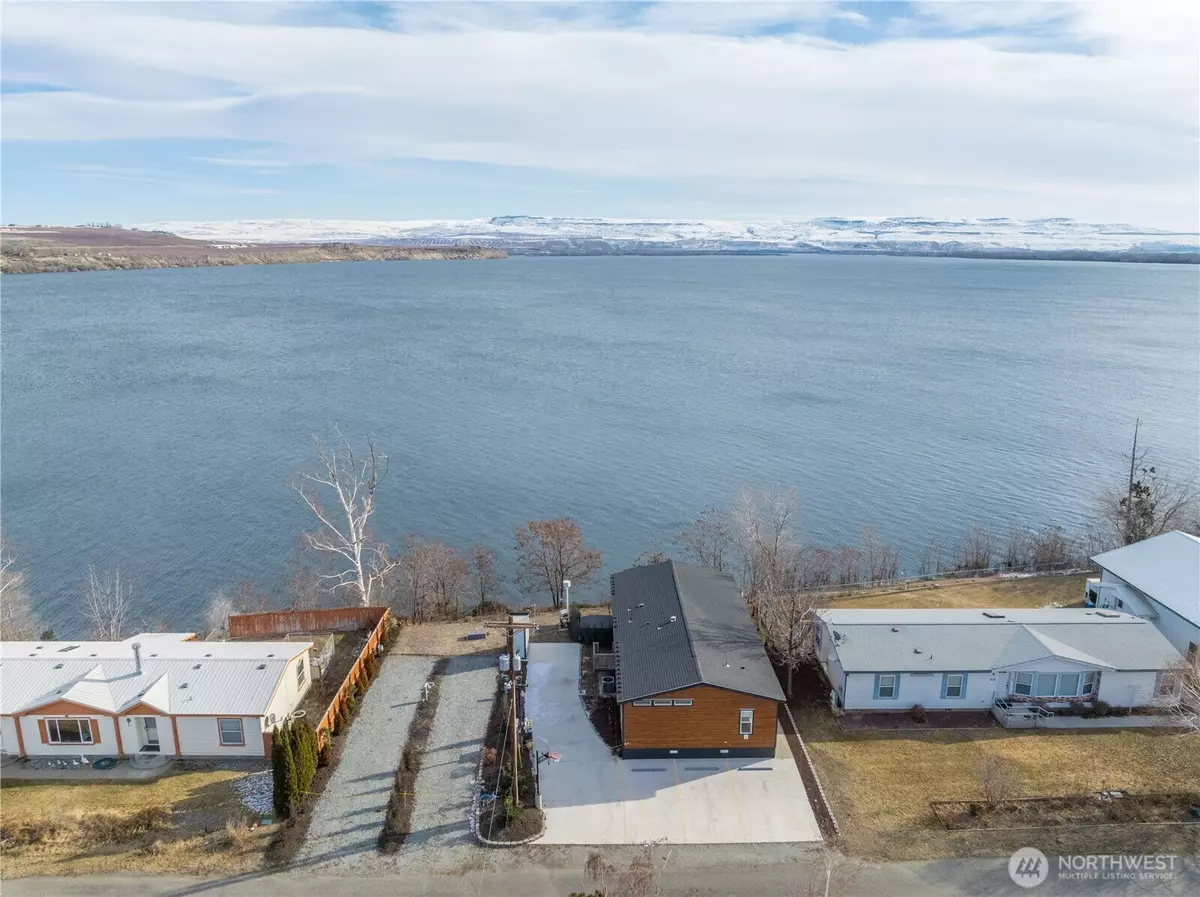 Brewster, WA 98812,302 1st ST S