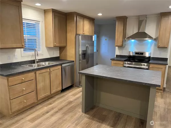 Puyallup, WA 98372,5718 112th Avenue Ct E #37