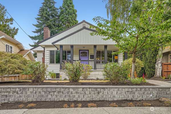 2662 39th AVE SW, Seattle, WA 98116