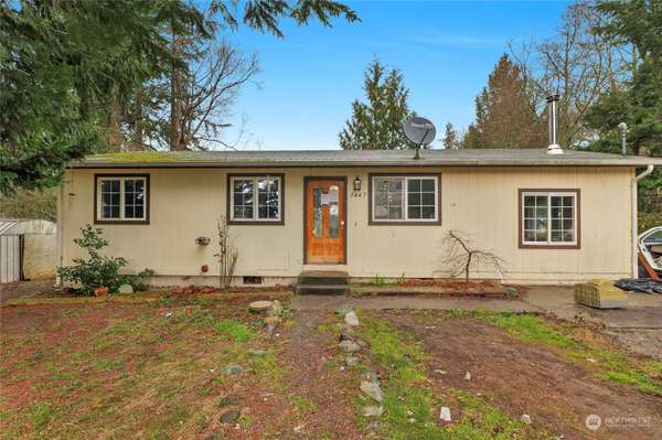 1447 Christine LN, Camano Island, WA 98282