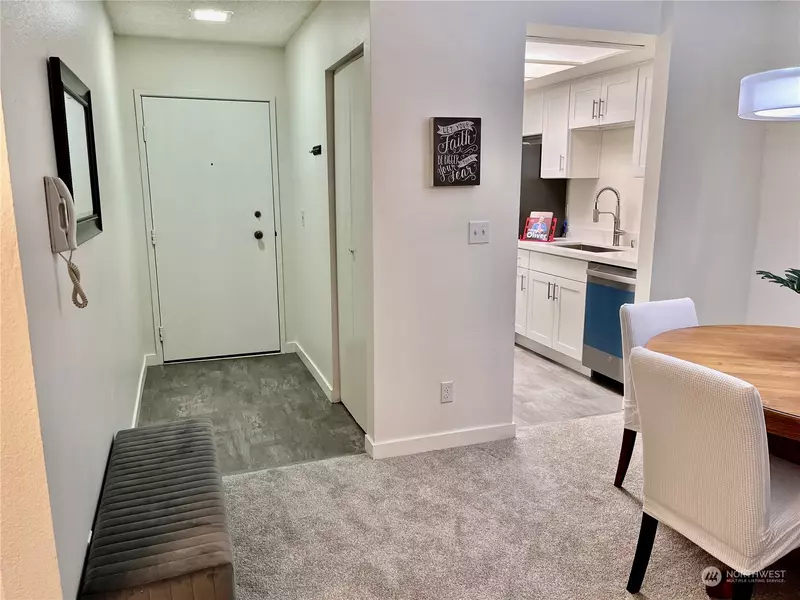 14630 NE 32nd ST #E-16, Bellevue, WA 98007
