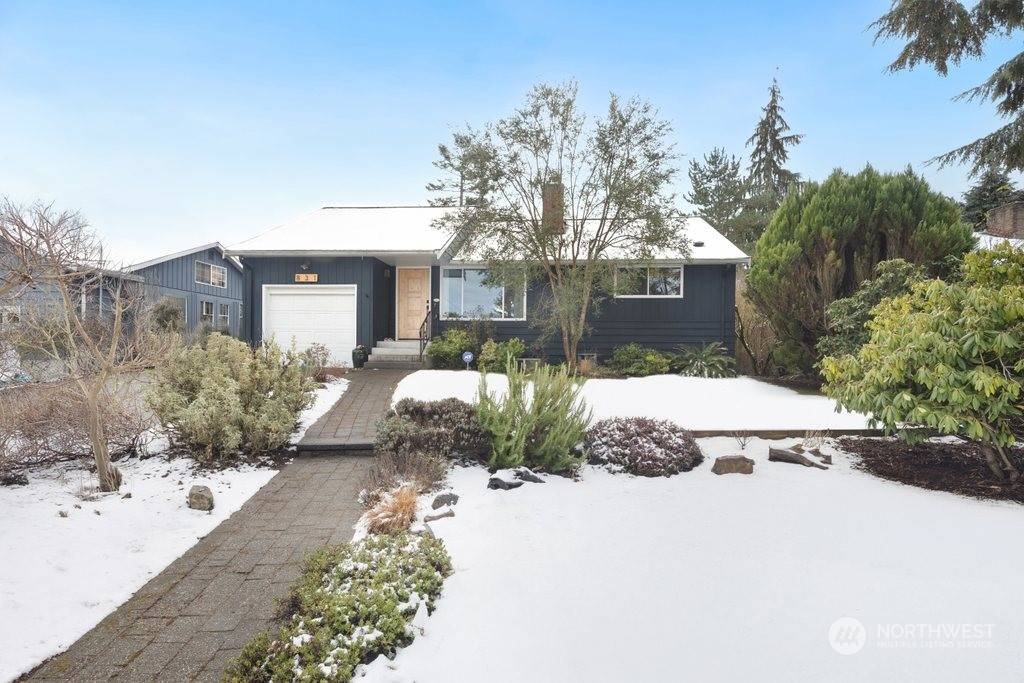831 NE 151st ST, Shoreline, WA 98155