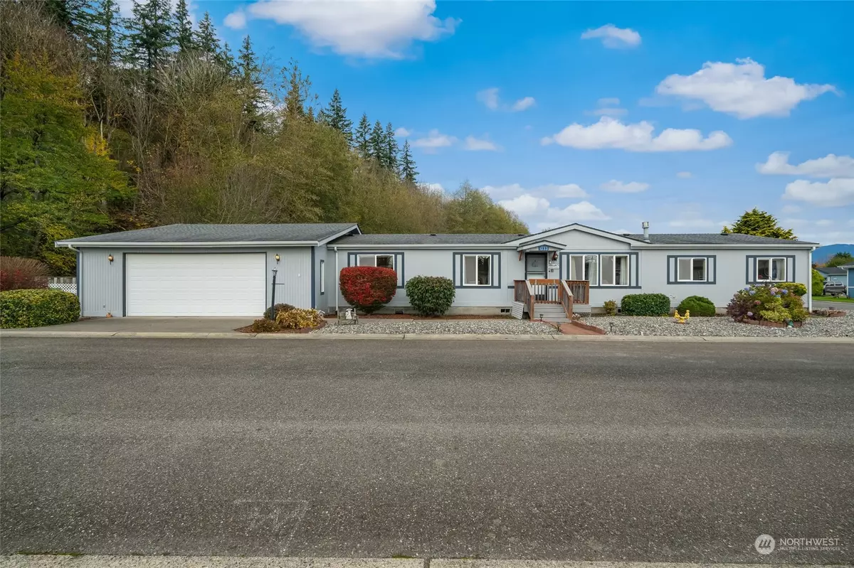 Burlington, WA 98233,1033 Courtney LN