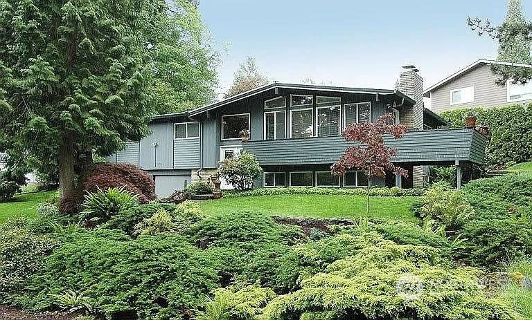 12525 SE 47th PL, Bellevue, WA 98006