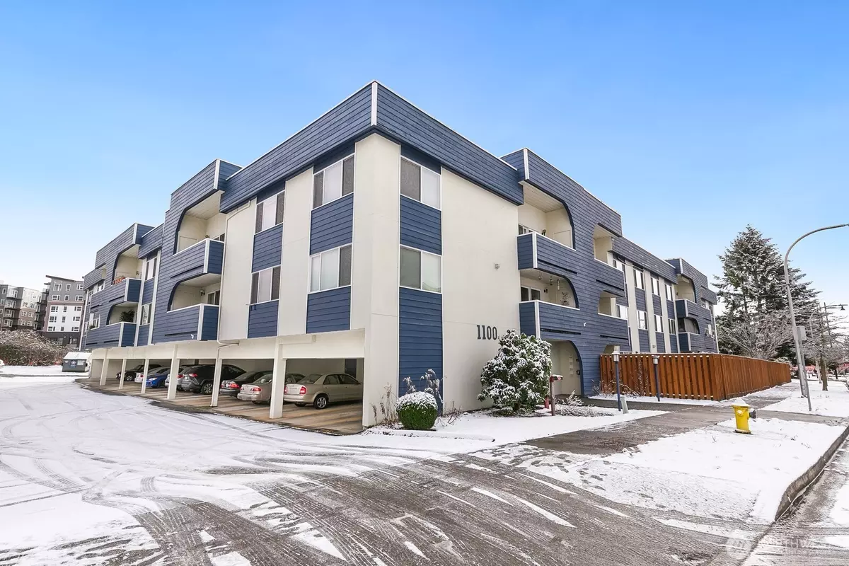 Renton, WA 98056,1100 Harrington AVE NE #209