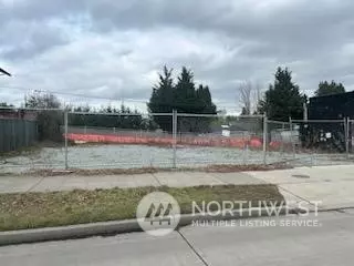 Seattle, WA 98117,326 -330 NW 85th ST