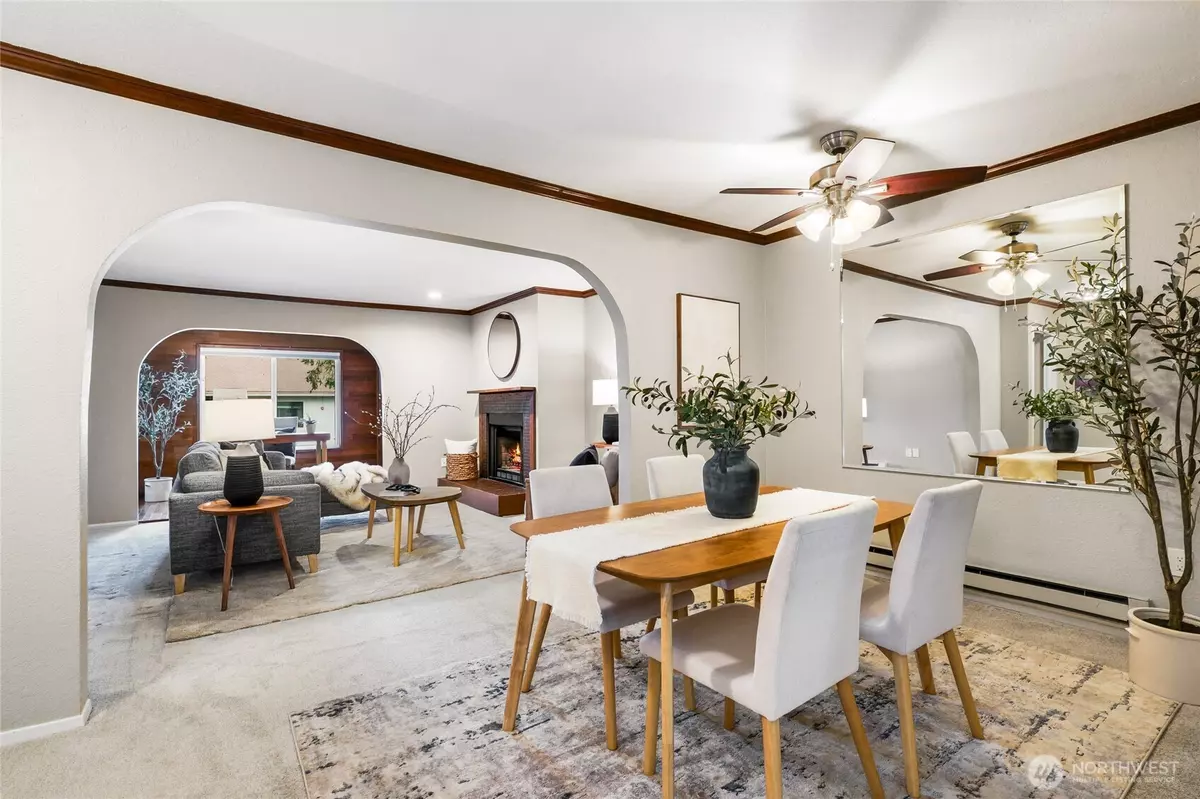 Bellevue, WA 98005,705 136th PL NE #A-5