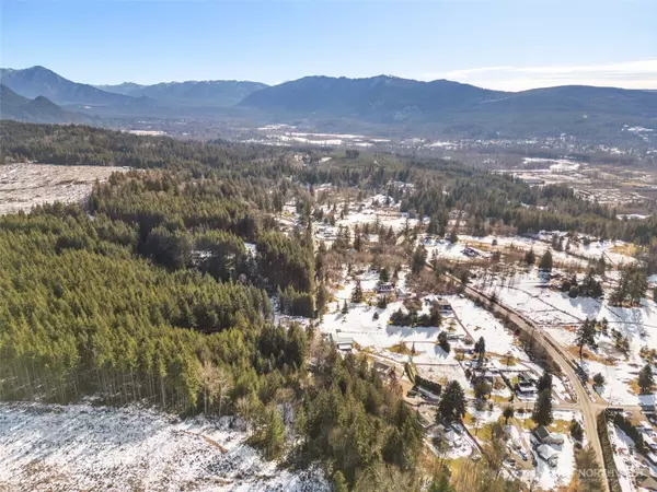 Snoqualmie, WA 98065,0 212408-9041