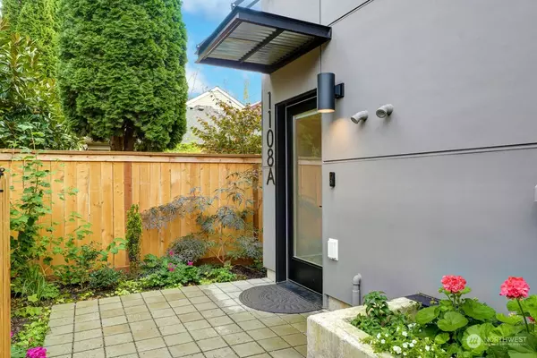 1108 33rd AVE #A, Seattle, WA 98122