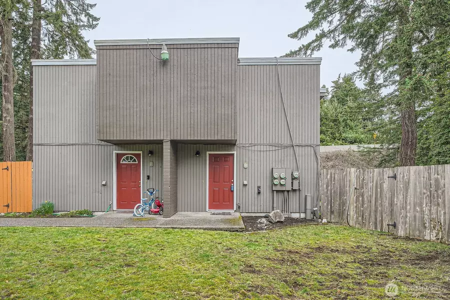 13055 Pacific HWY SW #C, Lakewood, WA 98499