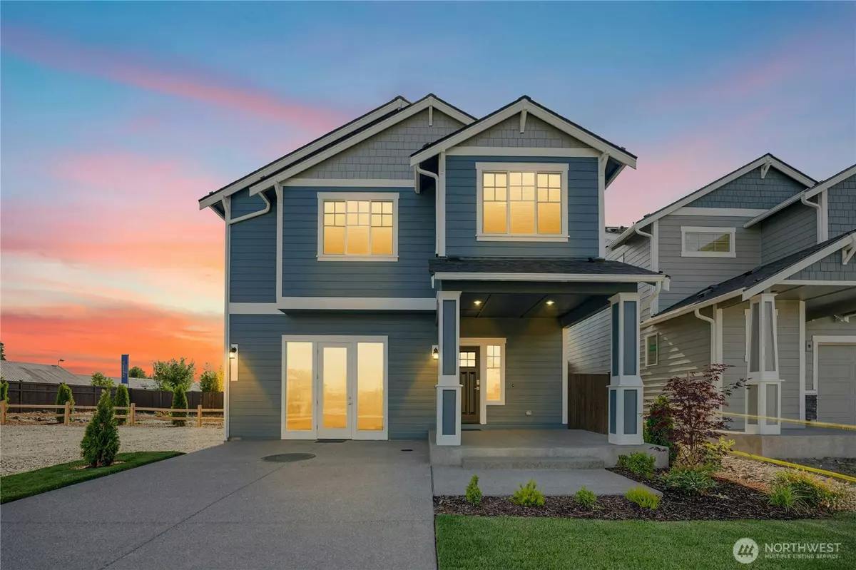 Yelm, WA 98597,9425 Chief Leschi ST SE #6