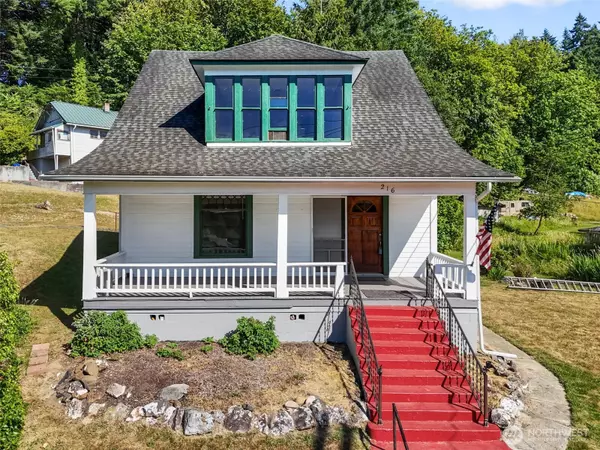 Winlock, WA 98596,216 SE 1st ST