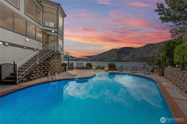 3501 Chelan BLVD,  Manson,  WA 98831