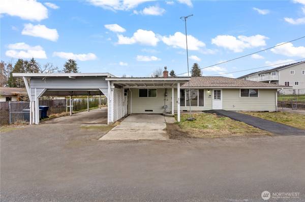 8215 8th ST SE, Lake Stevens, WA 98258