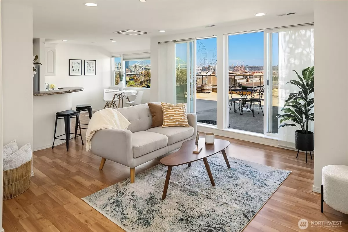 Seattle, WA 98126,3022 SW Bradford ST #402