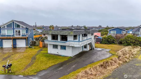 1195 Forest Hill CT SW, Ocean Shores, WA 98569